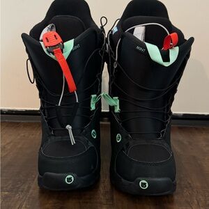 Black and Mint Snowboard Boots